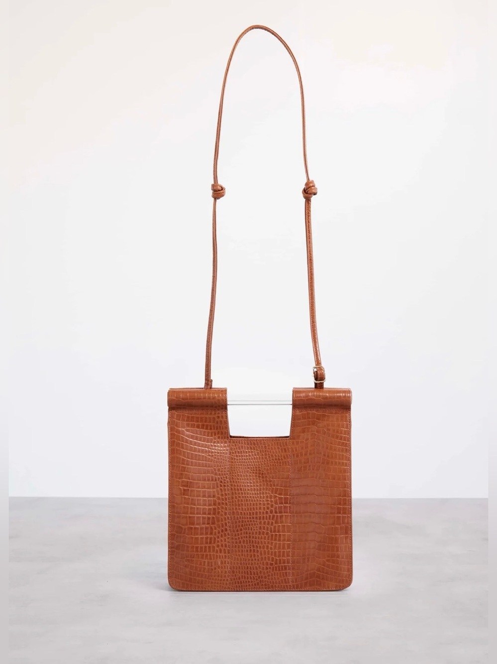 Beis The Crossbody Bag